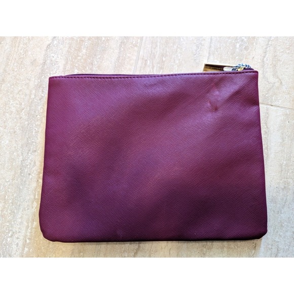 Tartan + Twine Cosmetic Makeup Travel Bag Case Purple Faux Leather Medium NWT - Picture 2 of 4